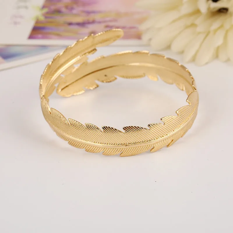 B837 - Punk style metal leaf Bracelet