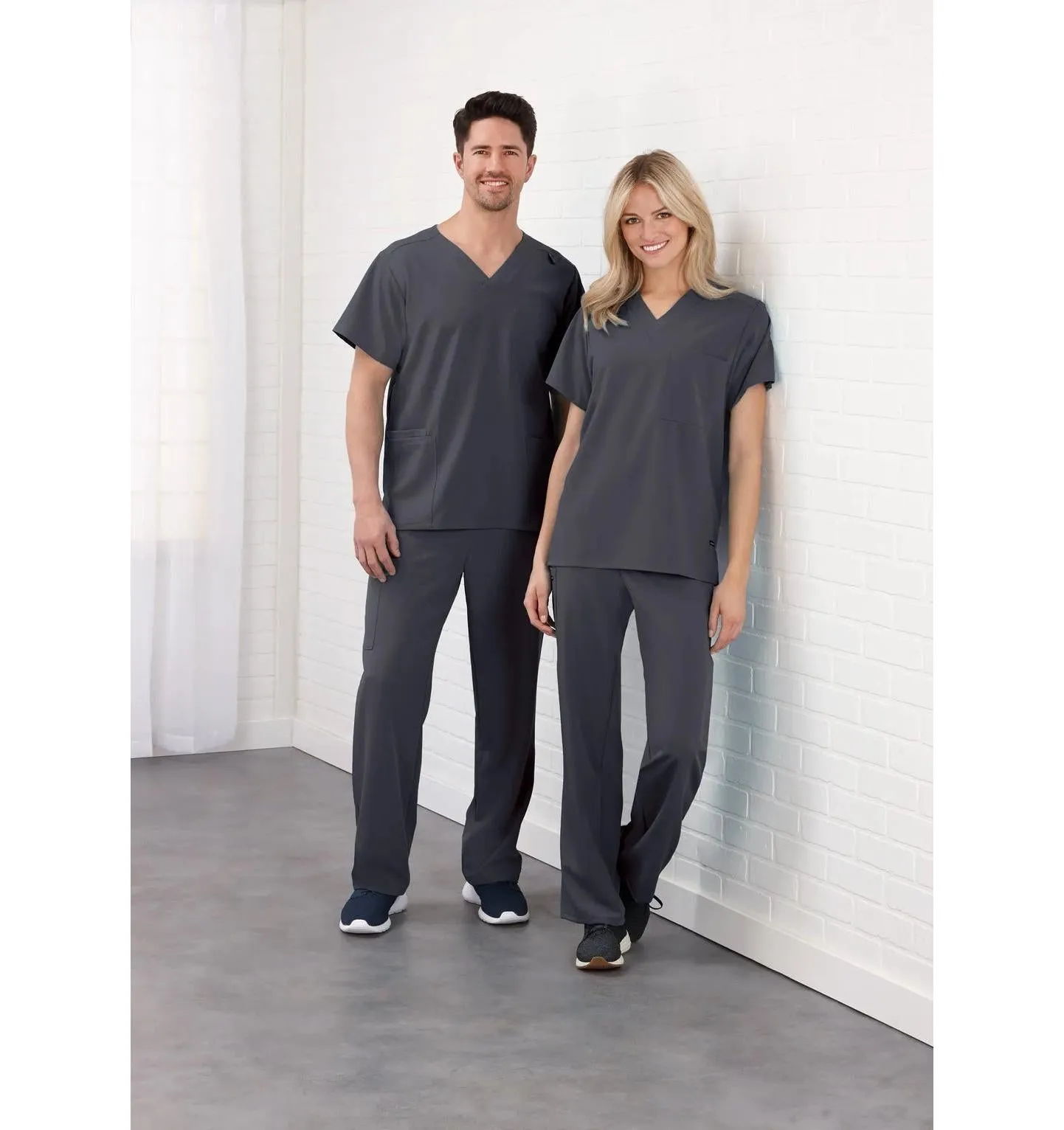 Jockey Unisex Four Pocket Top